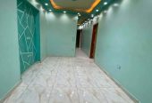شقه للايجار النزهة 2 متفرع من ال27 دور رابع اسانسير 150 متر