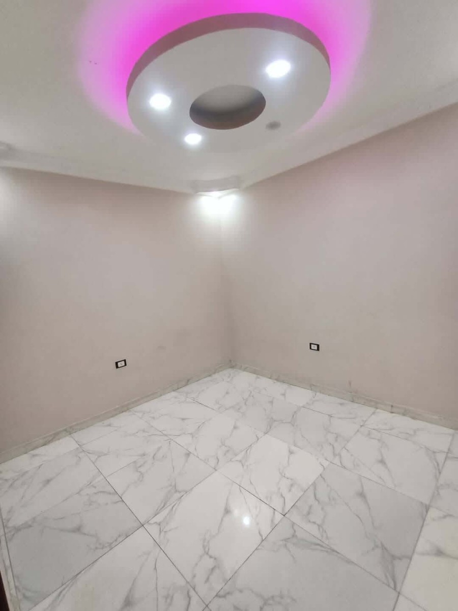 شقه للبيع النزهة 2 من شارع 27 دور 11 برج 14 دور 120 متر