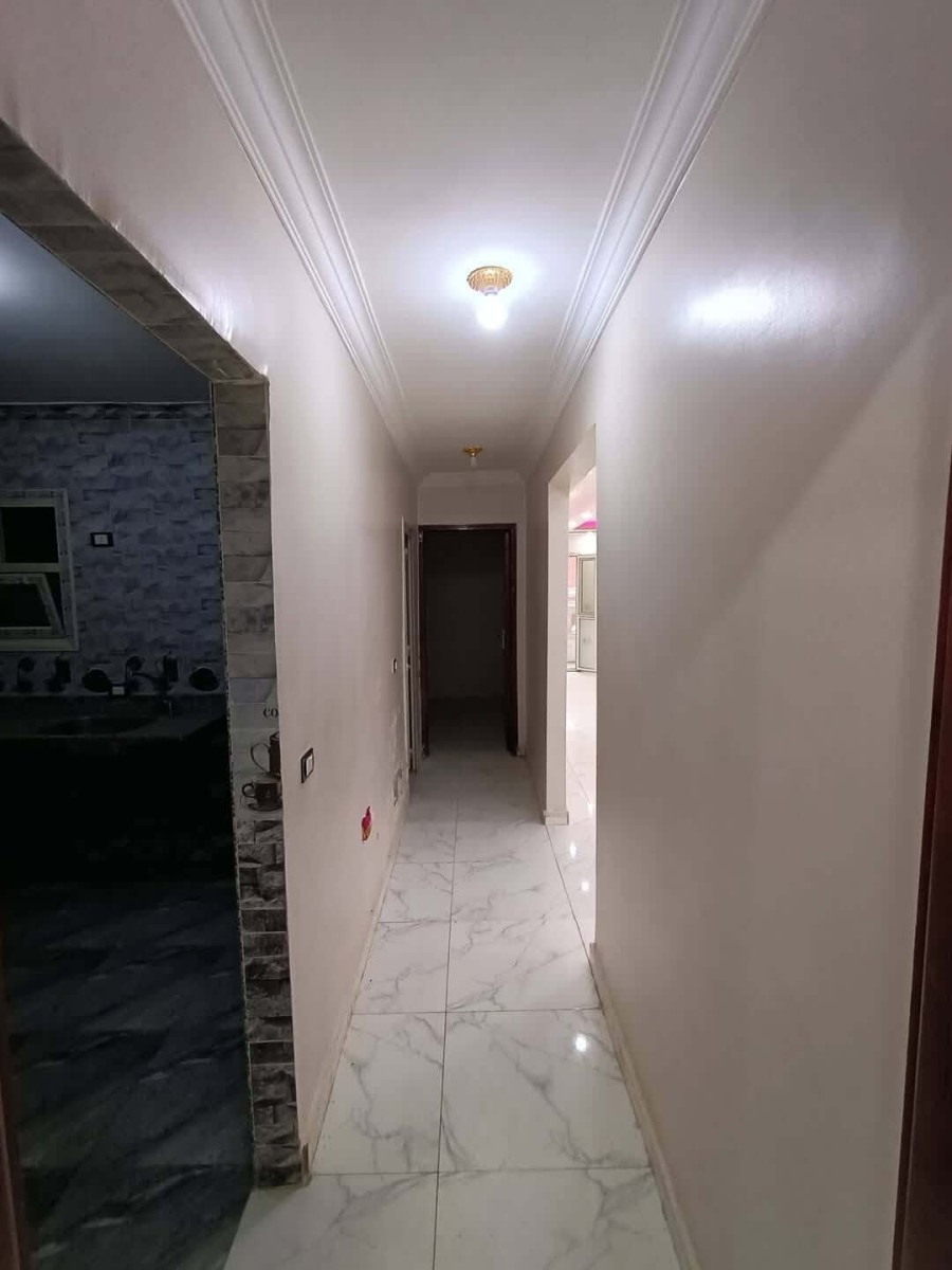 شقه للبيع النزهة 2 من شارع 27 دور 11 برج 14 دور 120 متر