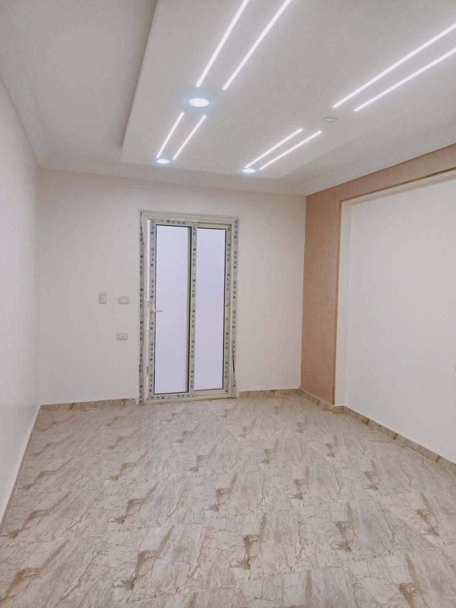 شقه للايجار النزهة 2 متفرع من ال27 دور عاشر اسانسير 150 متر