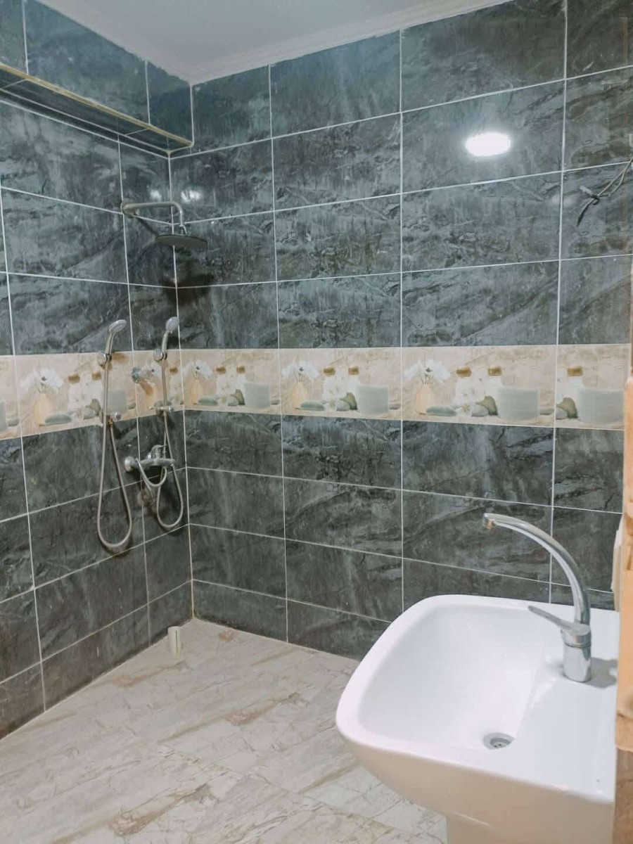 شقه للايجار النزهة 2 متفرع من ال27 دور عاشر اسانسير 150 متر