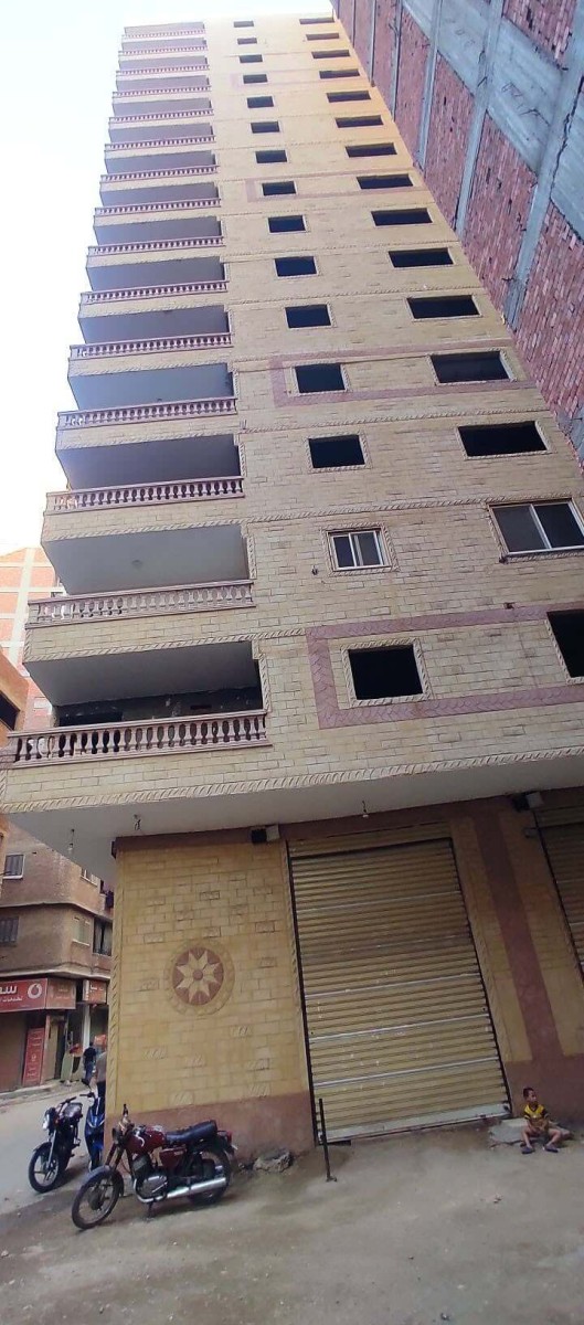شقه للبيع طوب شارع الهادي البشير الدور 11 أسانسير 150 متر