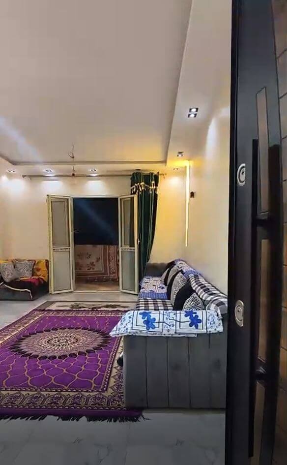 شقه للبيع النزهة 2 بجوار شارع الروضه ثلاث غرف 140 متر