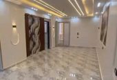 شقة للبيع النزهة 2 بجوار مدرسه مودرن اسكول 150 متر متشطبة