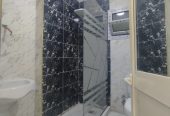 شقه للبيع بالنزهة 2 جانبي من شارع ال 27 مساحة 140 متر