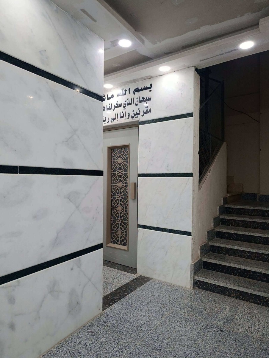 شقق للبيع جانبي من شارع الخمسين مساحة 130 متر يوجد تسهيلات