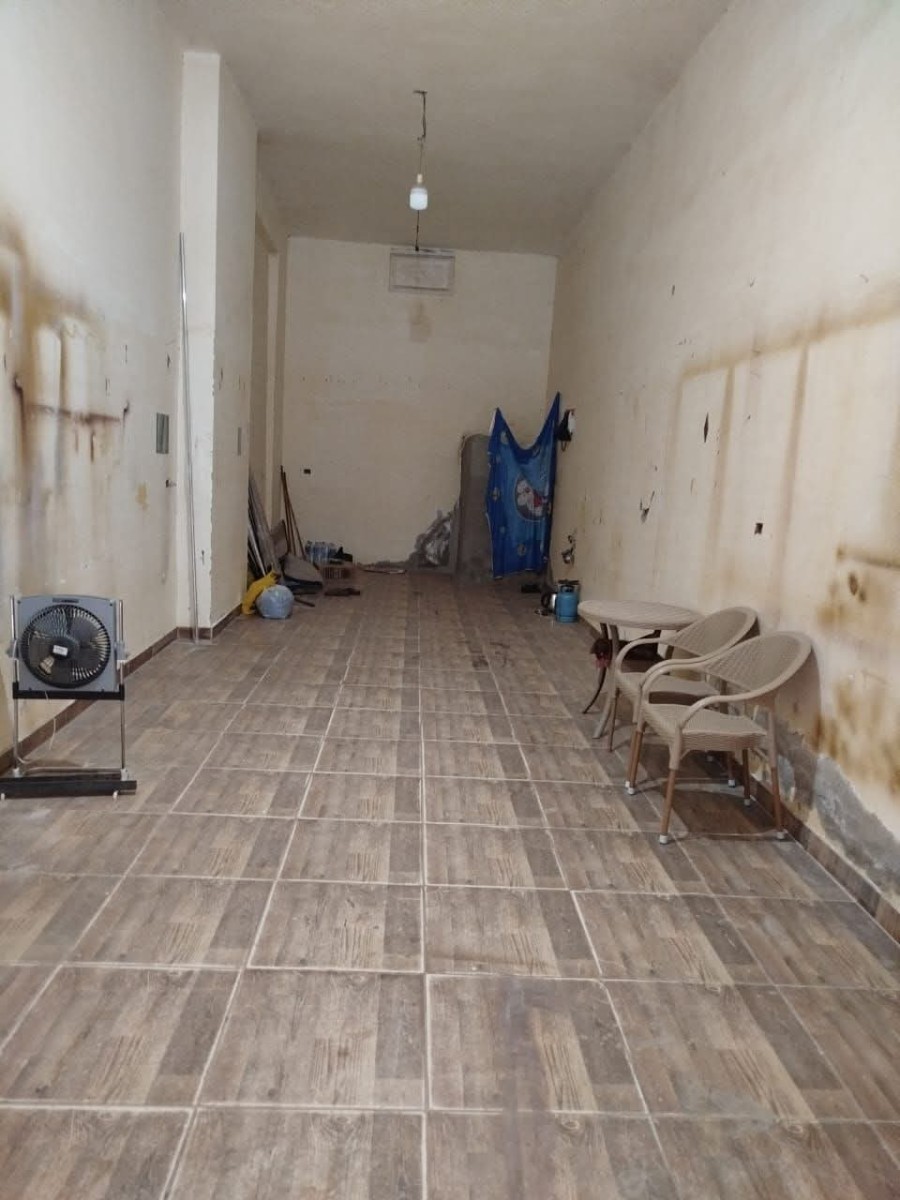 محل للبيع بالنزهة 2 جانبي من شارع 27 مساحه 43 متر متشطب