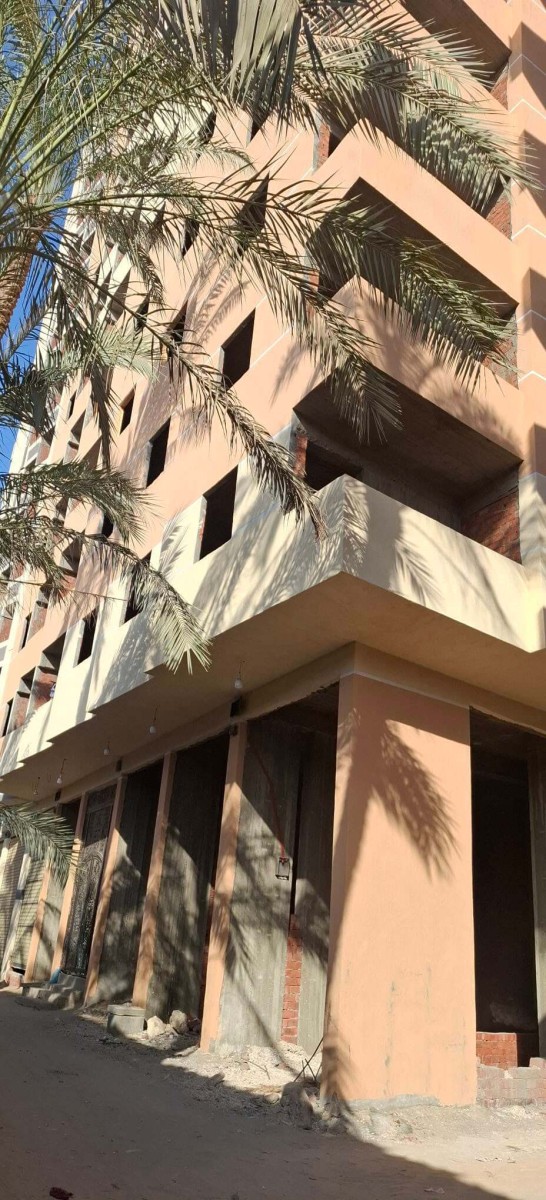 شقق للبيع طوب متفرع من شارع محمد جلال مساحة 140 متر