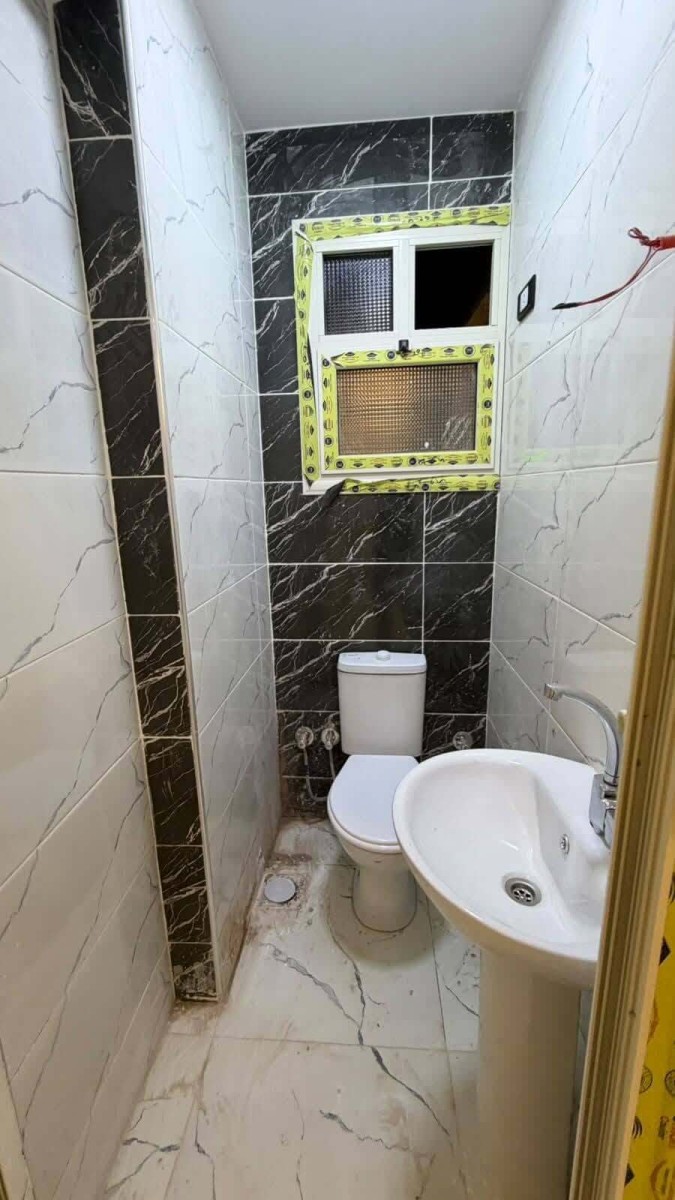 شقة للإيجار أول سكن في جسر السويس 3 غرف بـ 7200 جنية